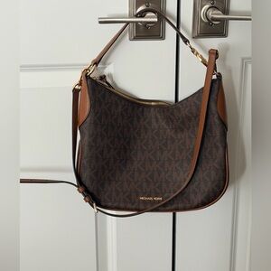 Michael Kors Jet Set Medium Convertible Crossbody